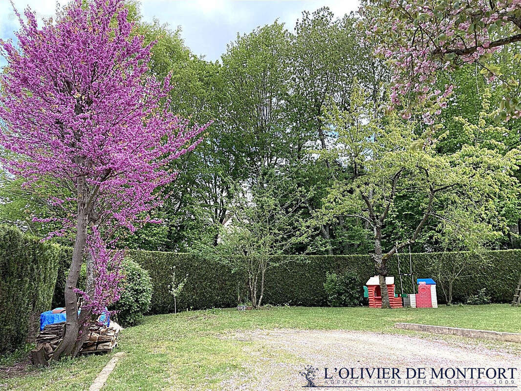 Maison à MONTFORT-L'AMAURY