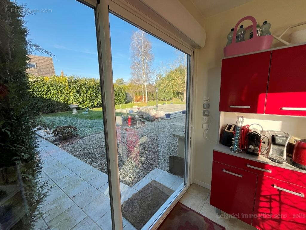 Propriété avec piscine et sa maison d'amis sur son jardin de 2250m2 - photo 18