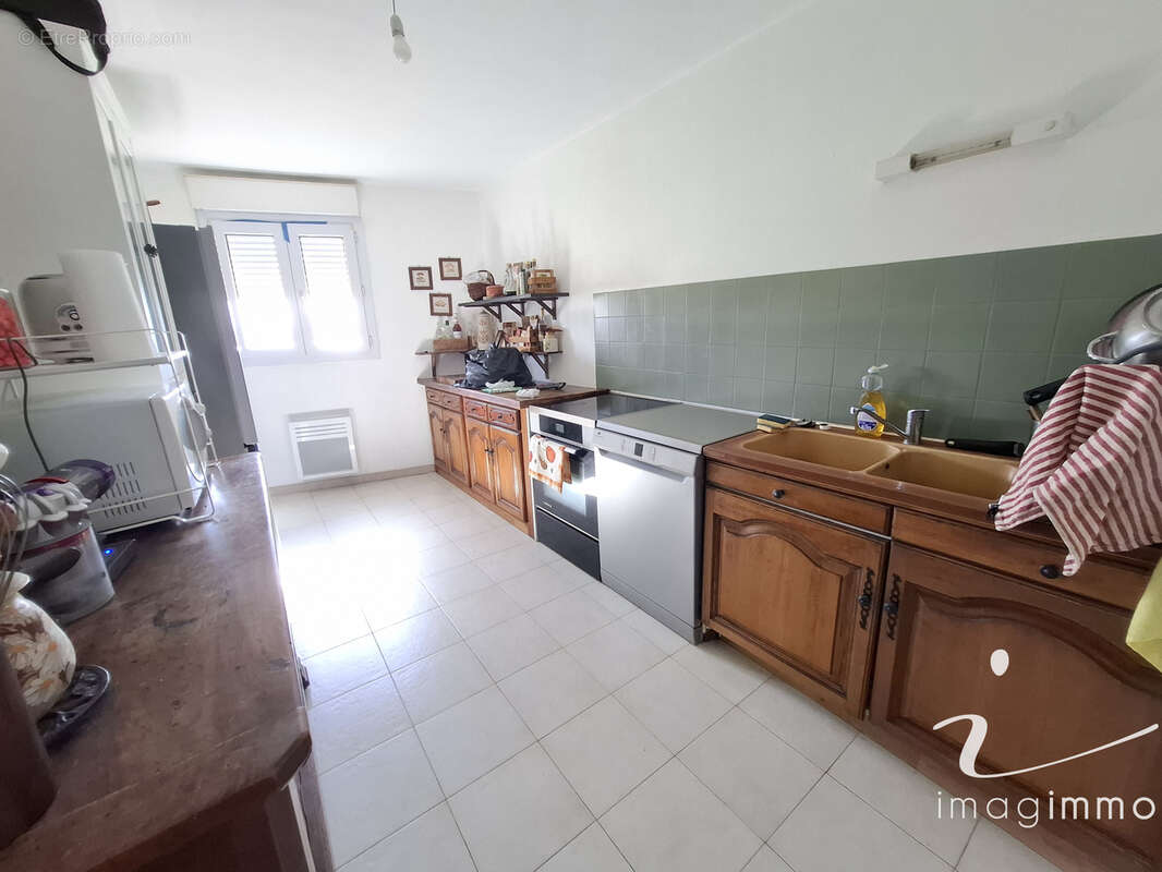 Dans une petite copropriété de 7 lots avec de faibles charges, découvrez cet appartement T3 avec une vue excep - photo 4