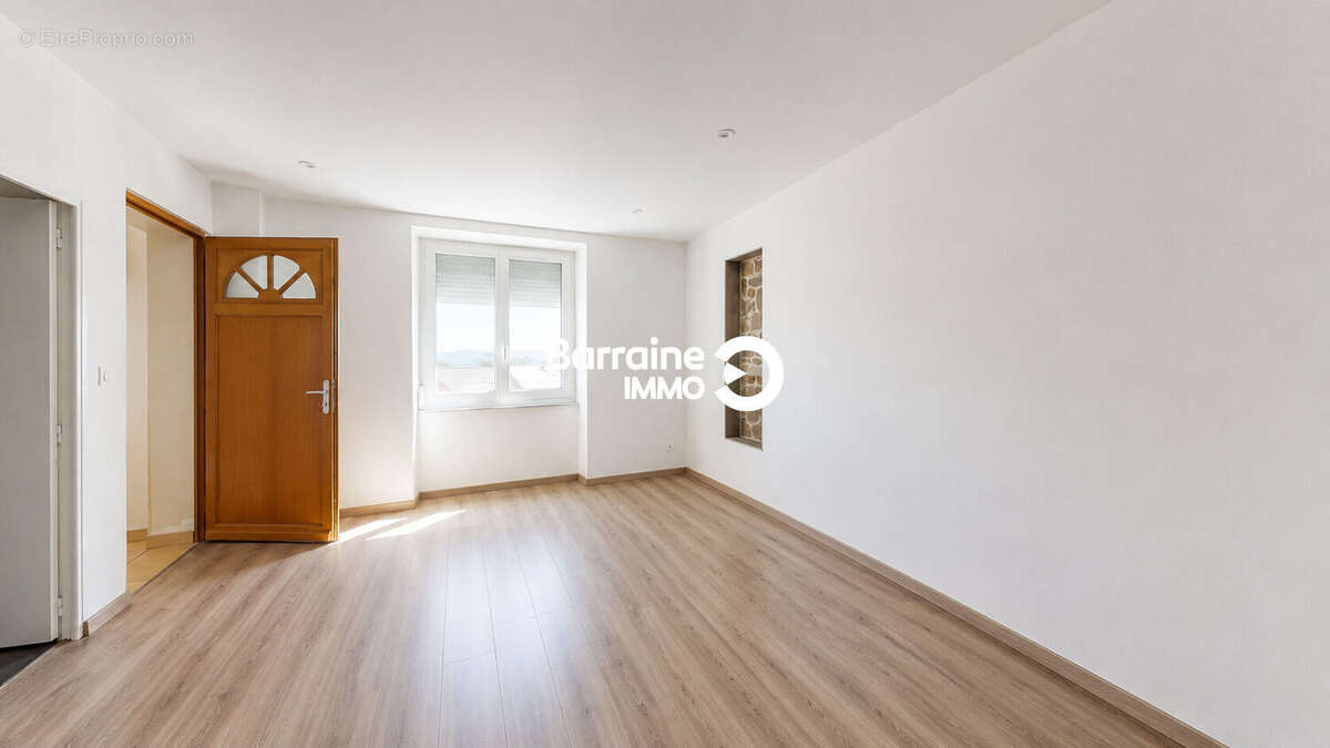 Brest penfeld immeuble de rapport 4 lots : 2 studios - 2 t2 duplex jardin - photo 3
