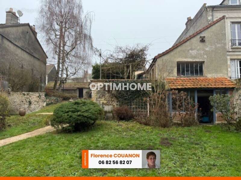 Maison à SAINT-CYR-SOUS-DOURDAN