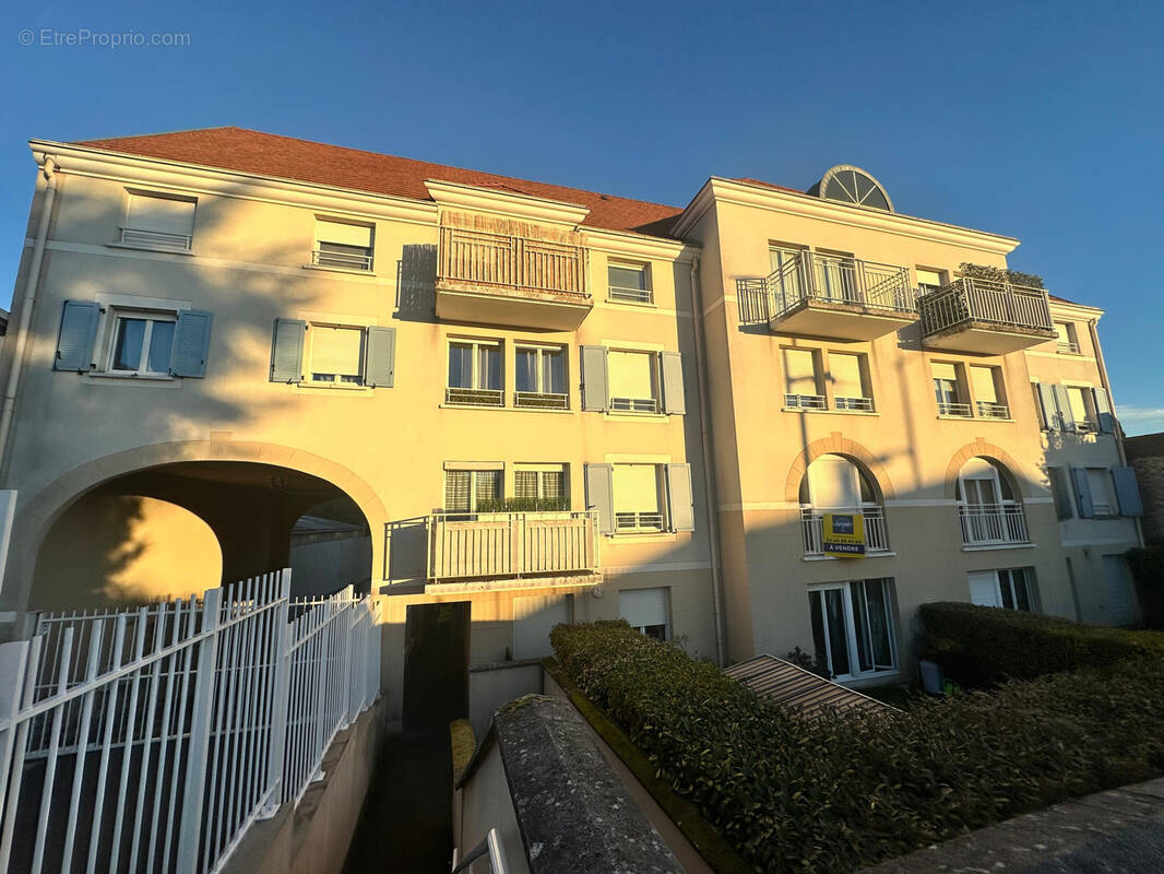 Appartement à CORBEIL-ESSONNES