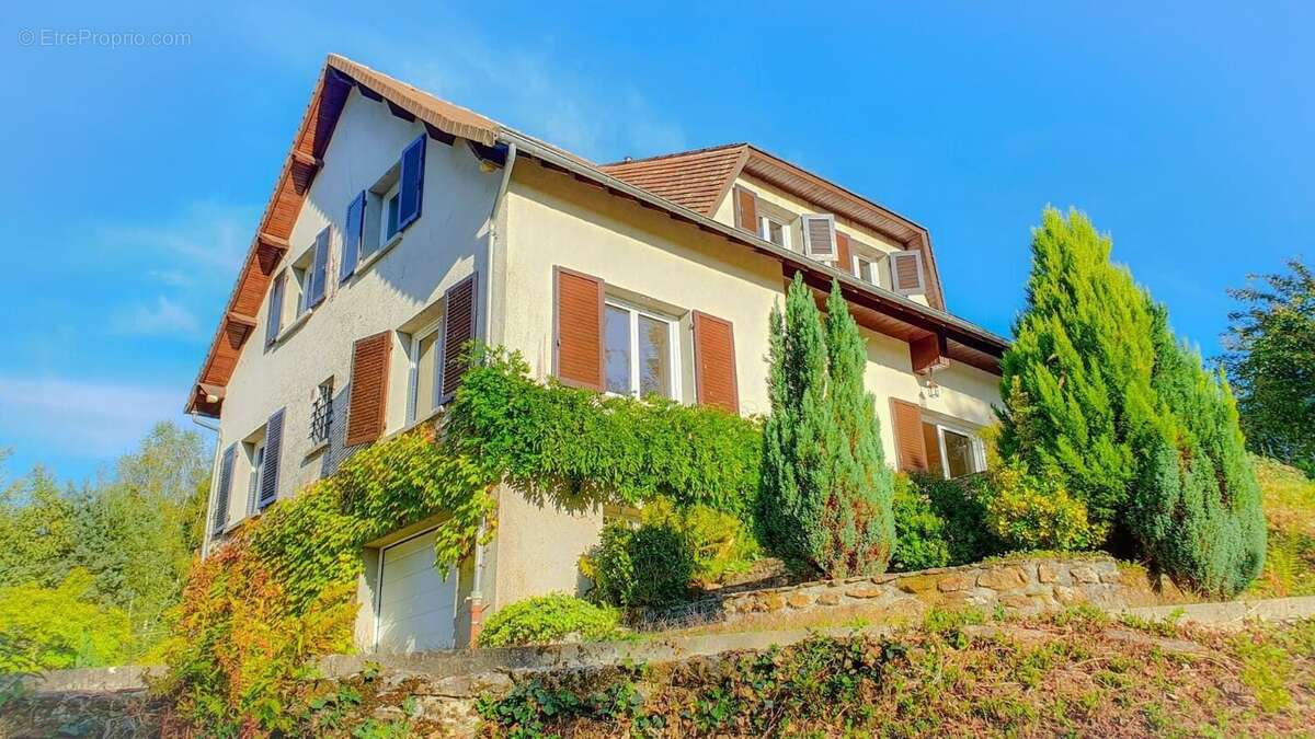 Maison à MASLEON