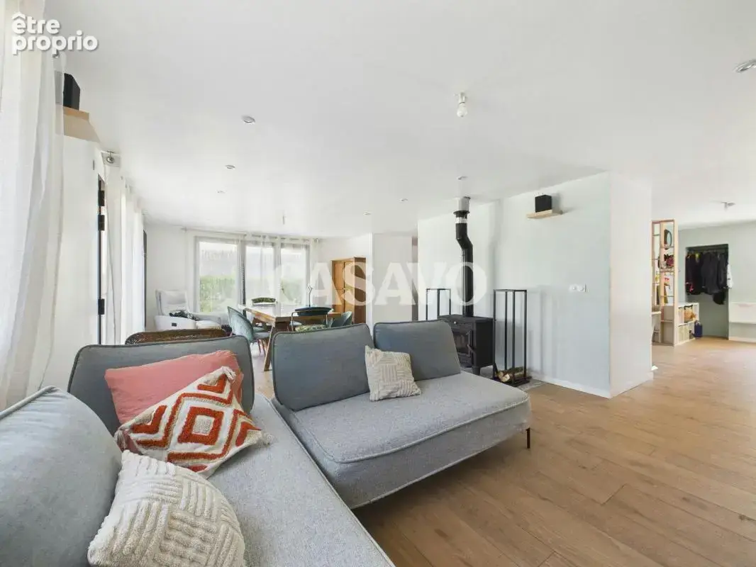 Vente Maison 7 pièces de 205m² - 38121 Reventin-Vaugris - photo 2