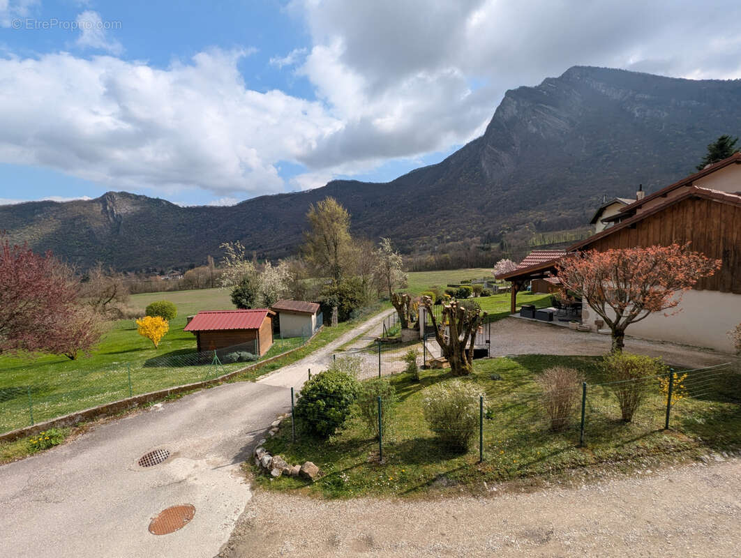 Appartement à SAINT-PAUL-DE-VARCES