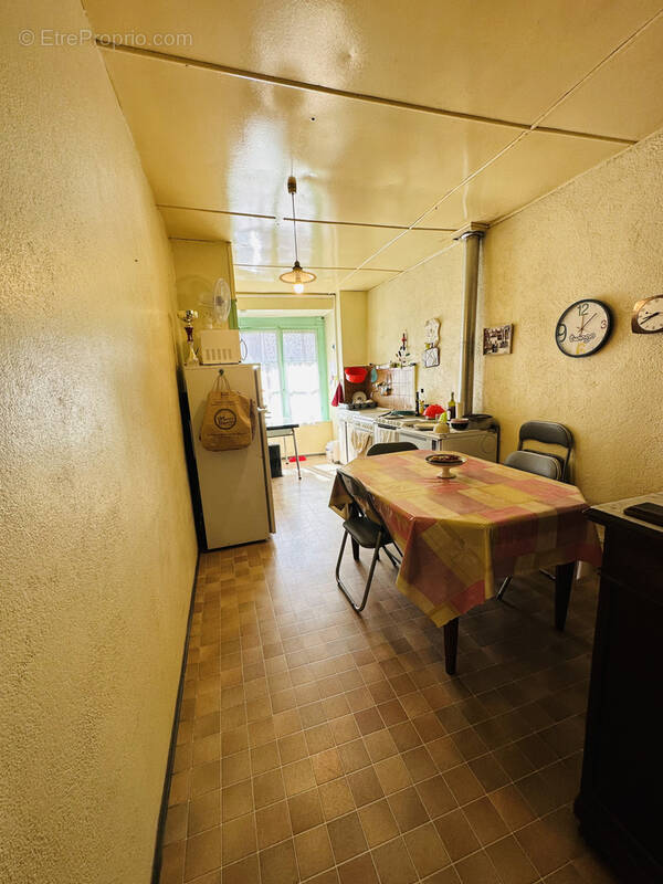 Maison à SAINT-GEORGES-D&#039;AURAC