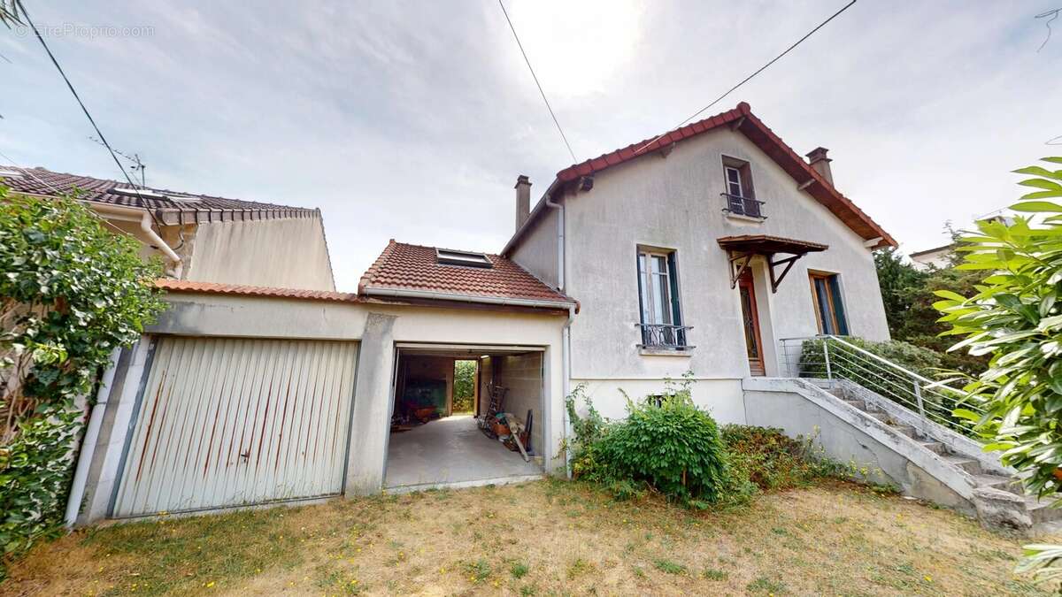 Maison 100 m² à Montfermeil  - photo 3