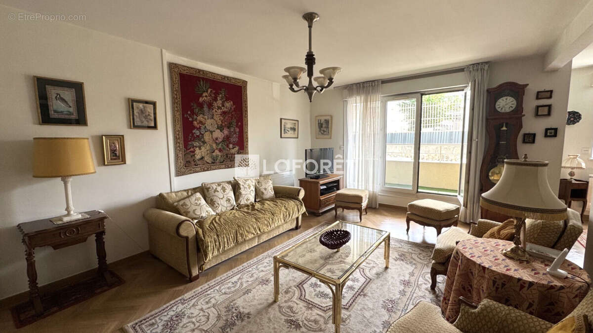 Appartement à PARIS-12E