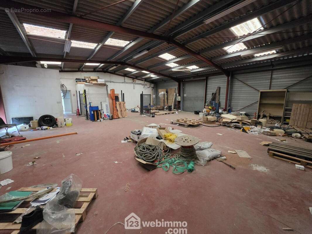 Commerce 230 m² à Saint-Jean-D'illac  - photo 5