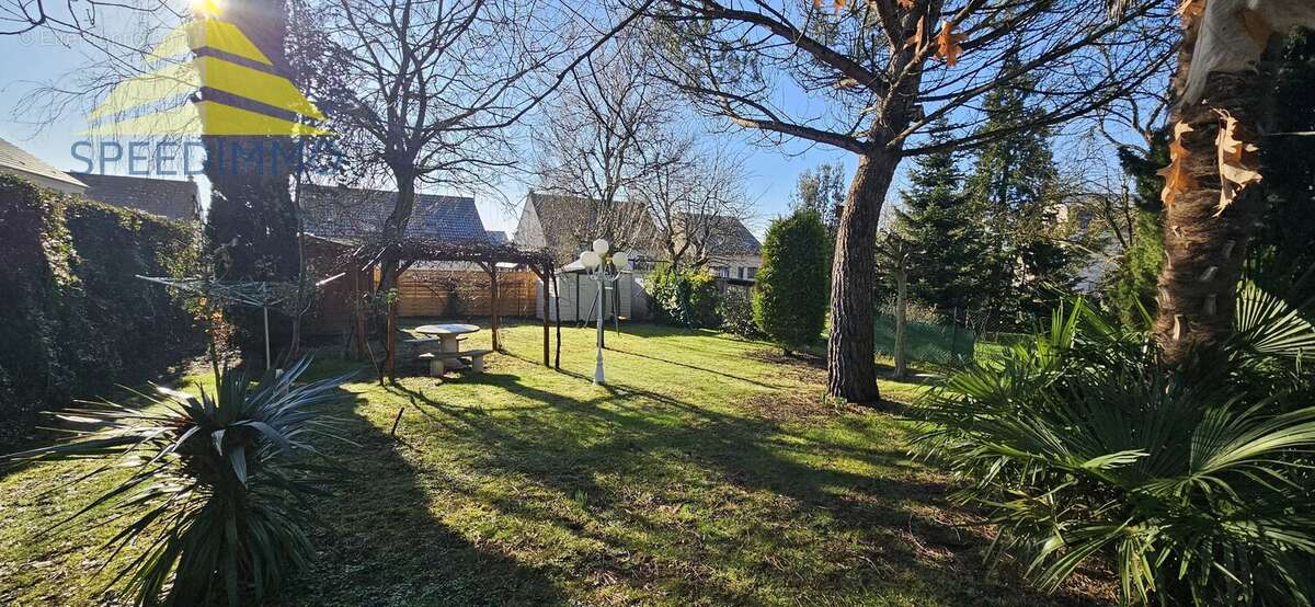 Maison à BOUSSY-SAINT-ANTOINE