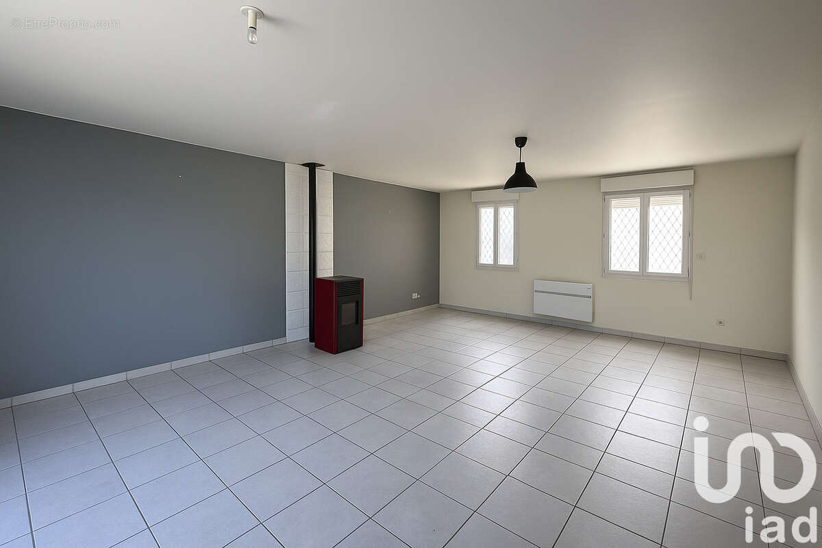 Photo 2 - Maison à MONTDIDIER