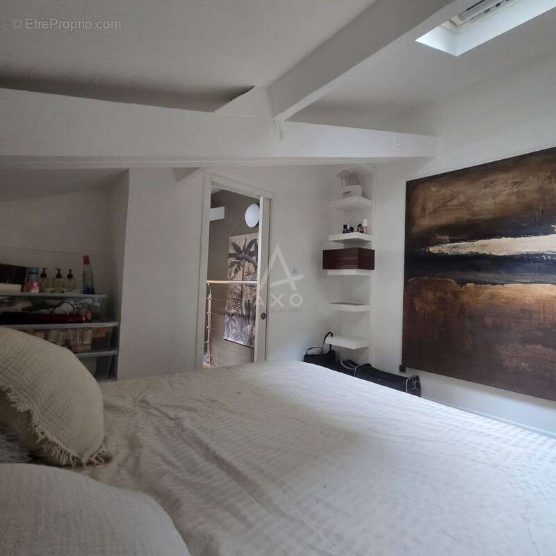 Appartement à PARIS-7E