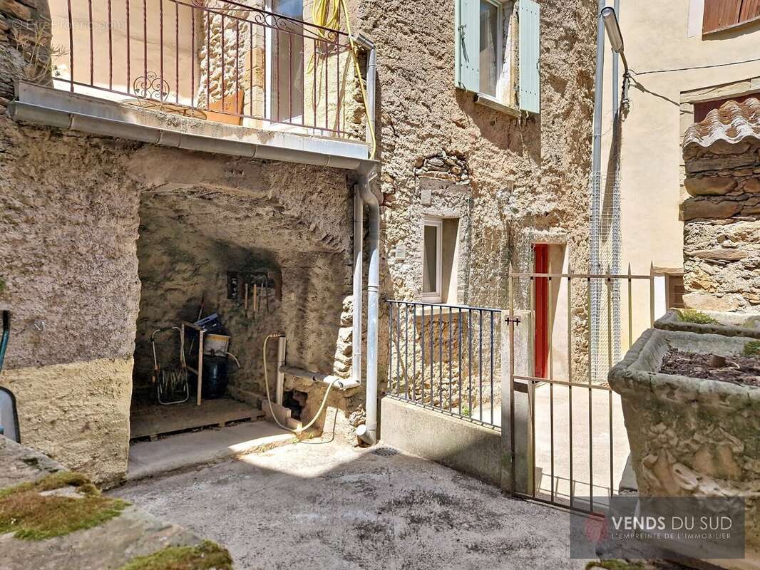 Maison à SAINT-GERVAIS-SUR-MARE
