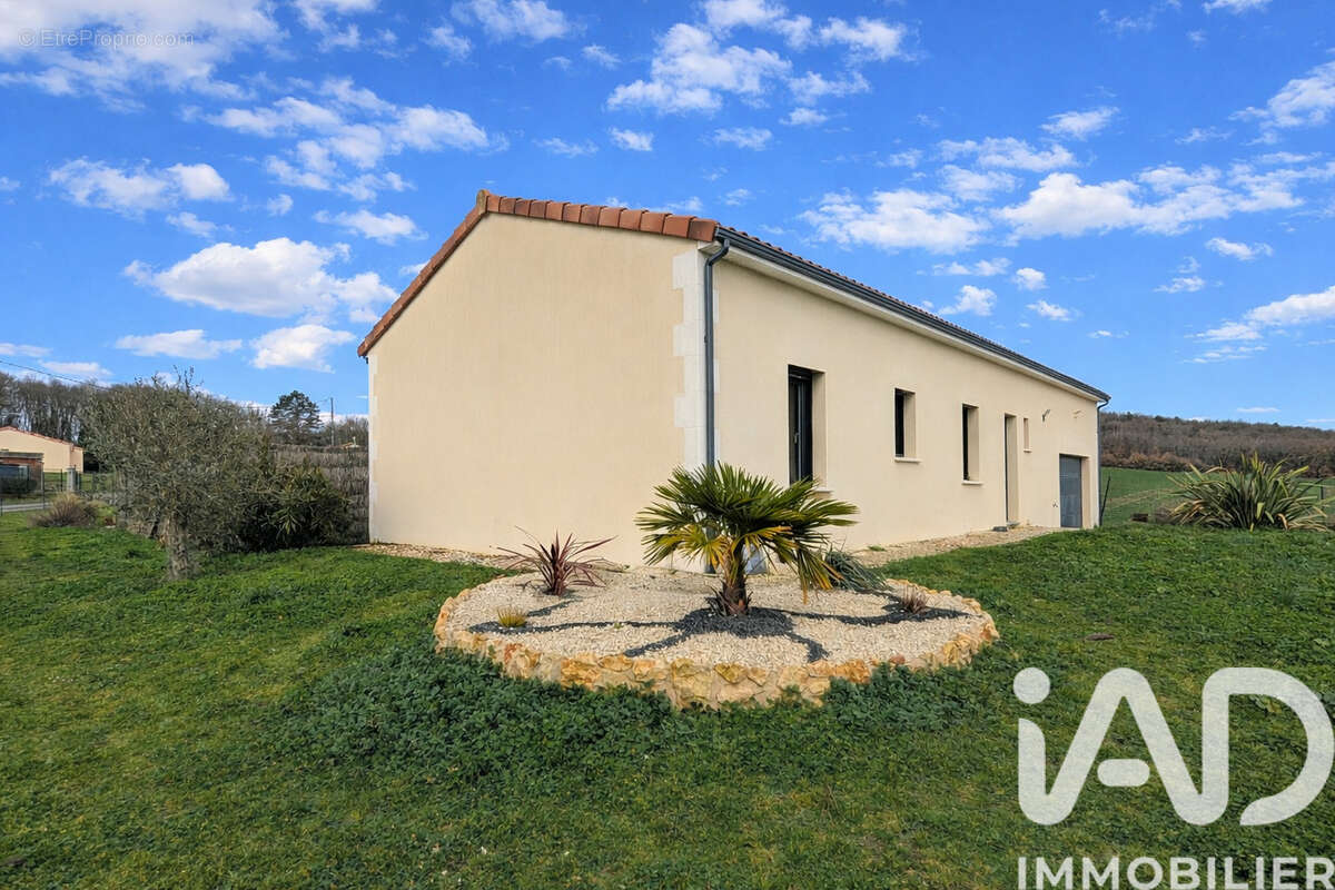 Photo 8 - Maison à VALDIVIENNE