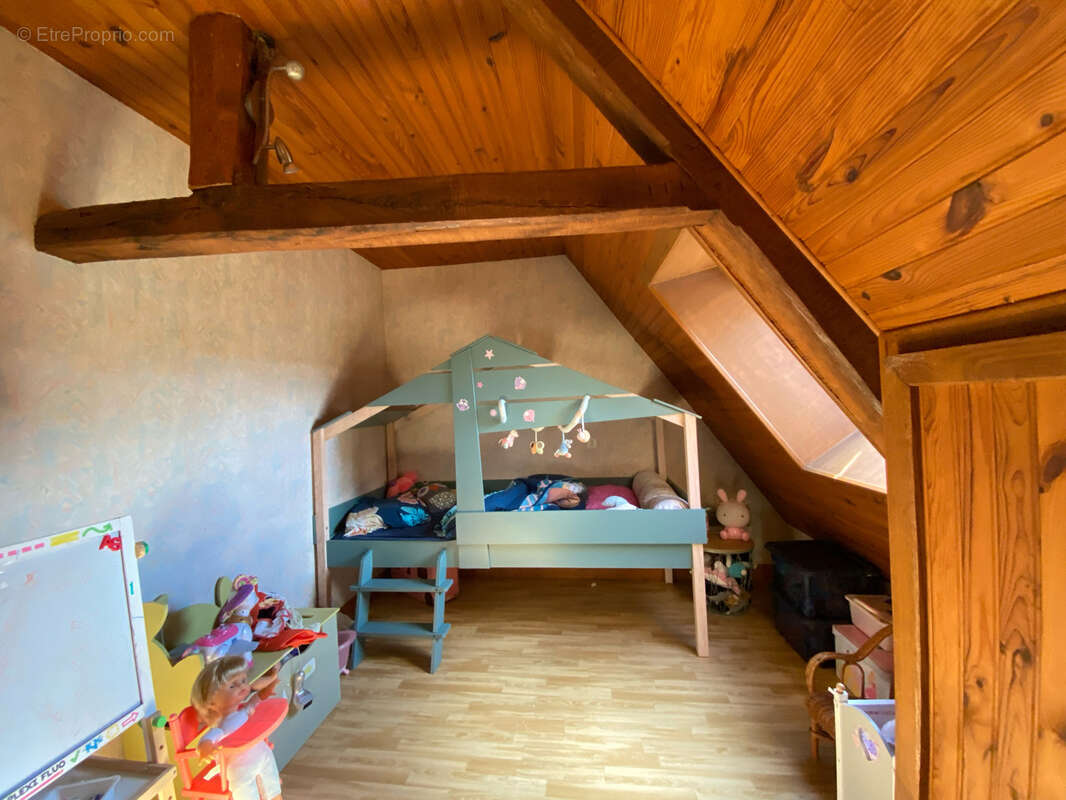 Maison à MAGNAC-BOURG