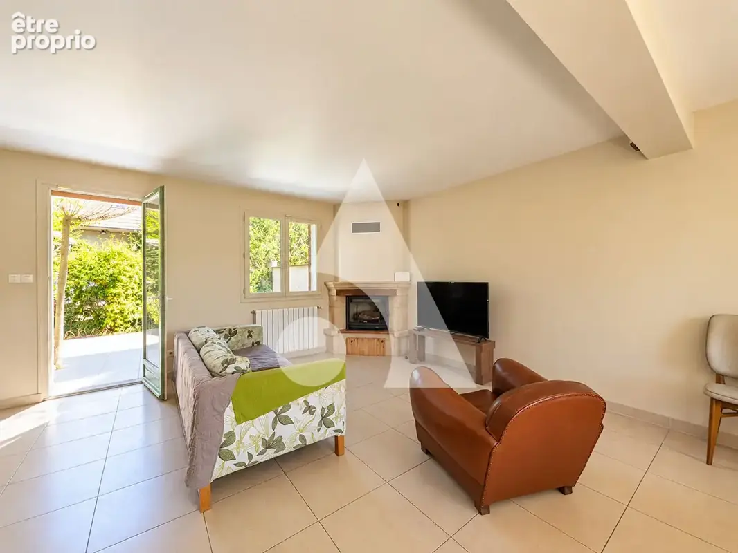 Maison familiale avec dependance - dpe c - photo 3