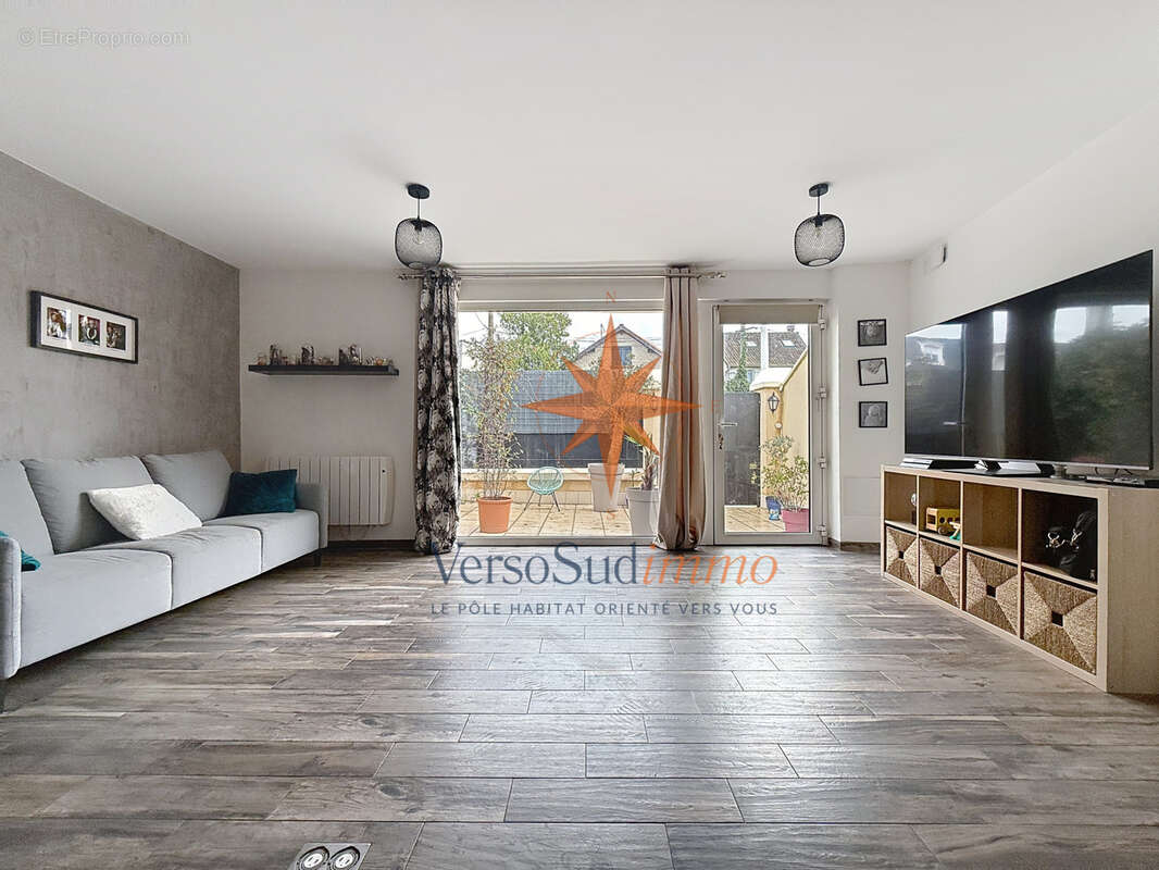 Maison à CHAMPS-SUR-MARNE