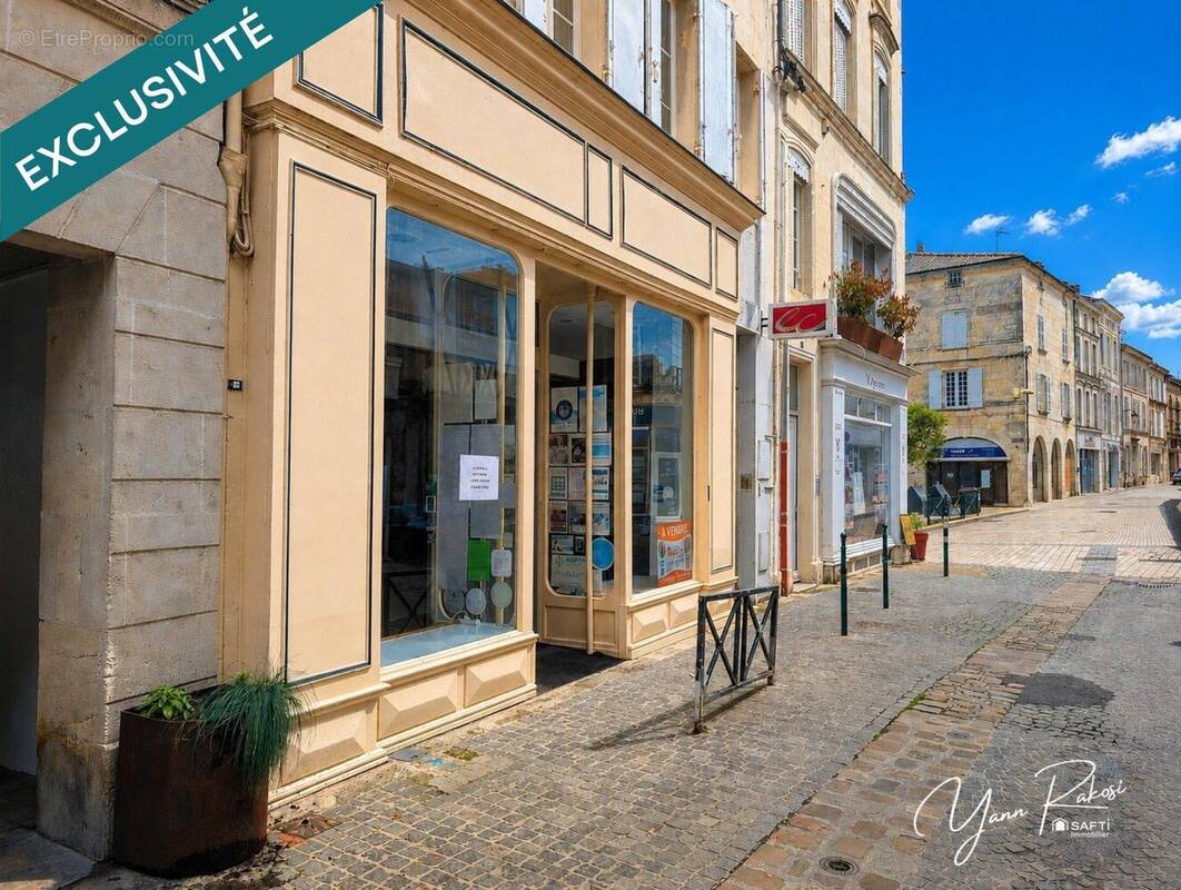 Photo 1 - Commerce à SAINT-JEAN-D'ANGELY