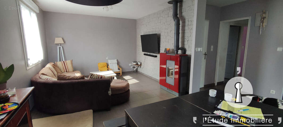 Maison à SAINT-GERMAIN-LE-GUILLAUME