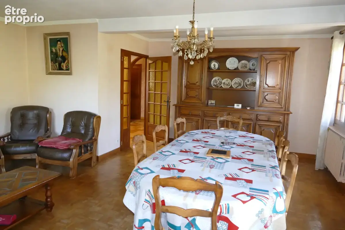 Maison 6 chambres avec 4600m2 de jardin, grand sous-sol, possibilité de vie en plain-pied (Calvinet-Puycapel, 15) - photo 14