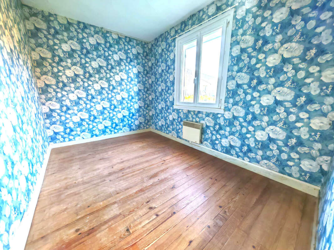 Maison à SAINT-SAUFLIEU