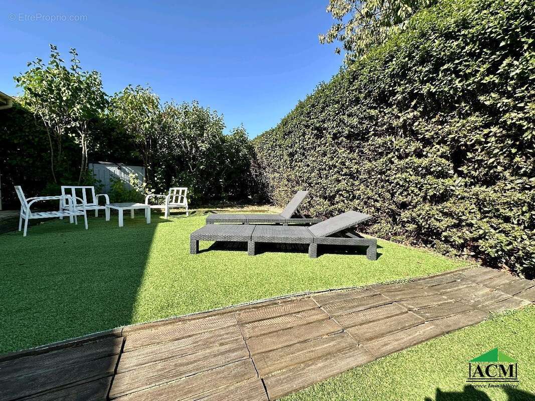 Maison à MERY-SUR-OISE