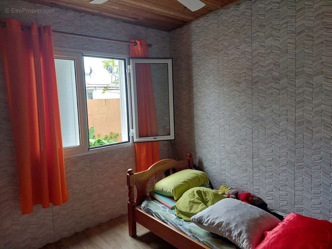 Maison 160 m² à Saint-Andre  - photo 9