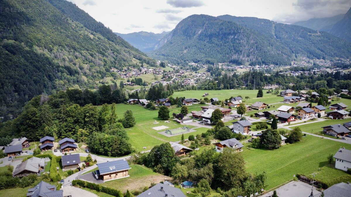 Terrain à ESSERT-ROMAND