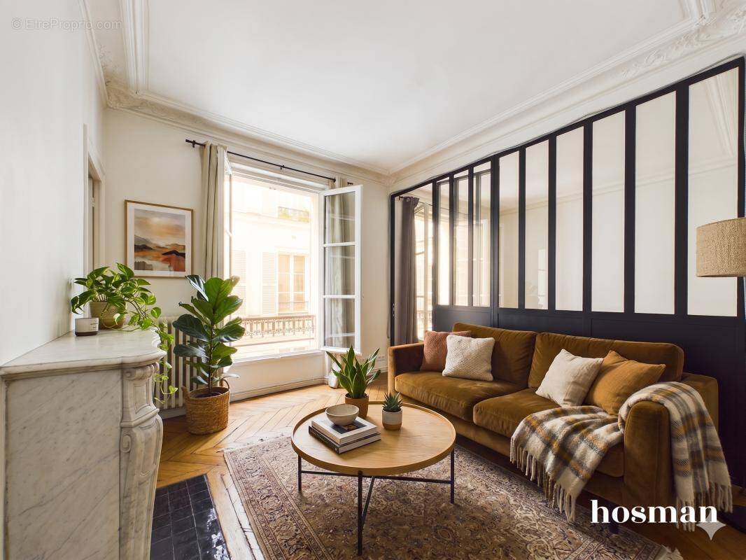Appartement à PARIS-9E