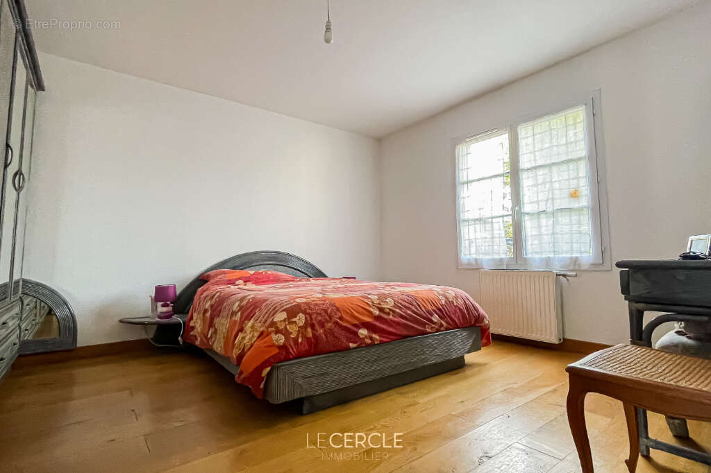 Maison à ERMENONVILLE
