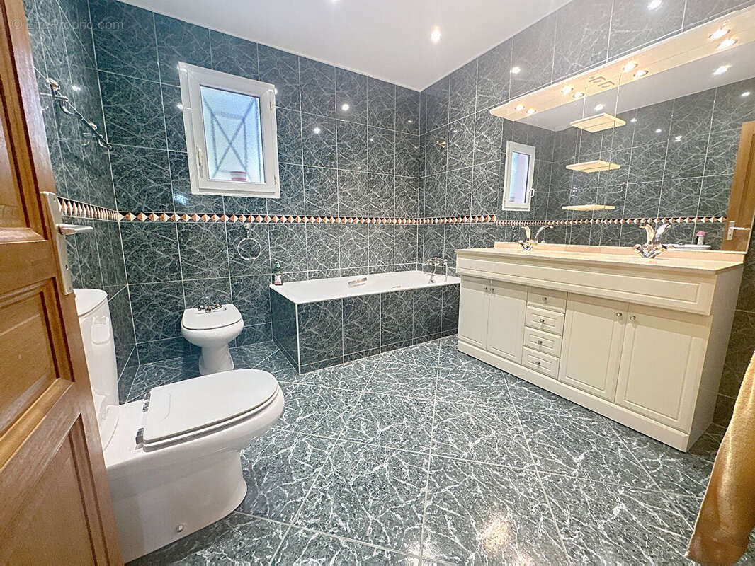 Maison à SAINT-MEDARD-EN-JALLES