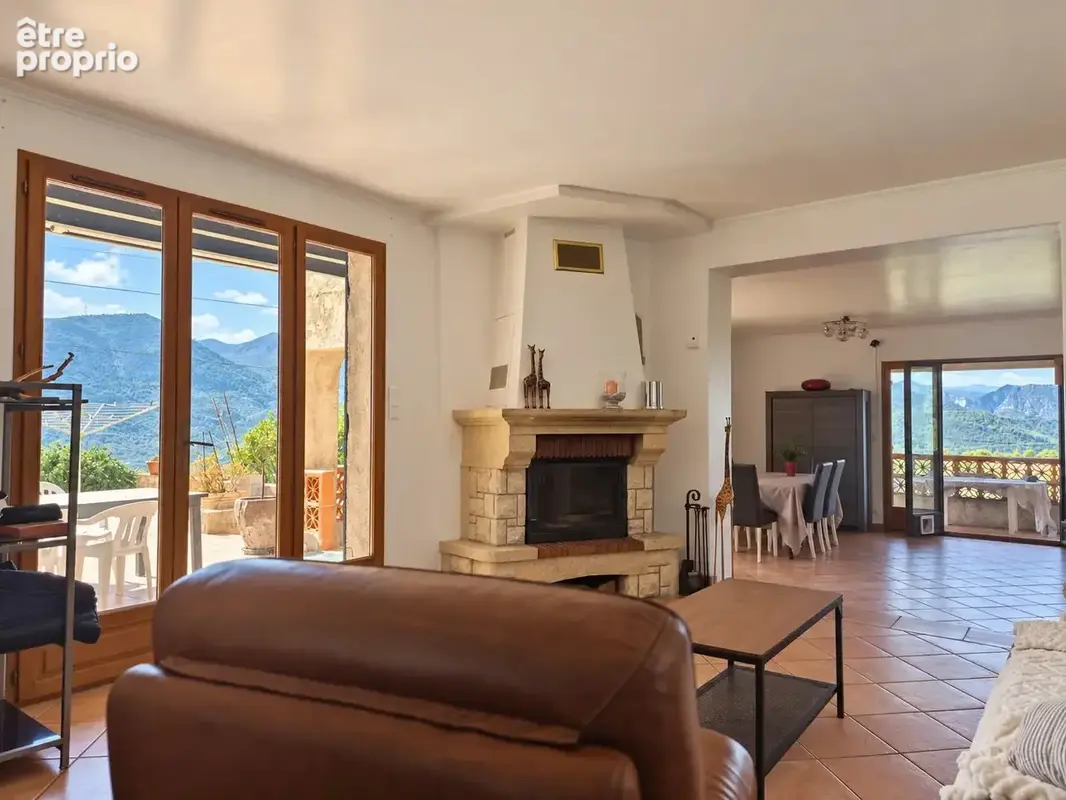 Saint-Martin-du-Var//Maison 5Pièces//140 mM² - photo 15