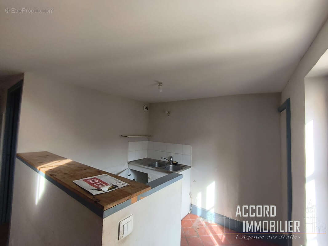 Duplex- 58.37m2- beziers rue pietonne - photo 3
