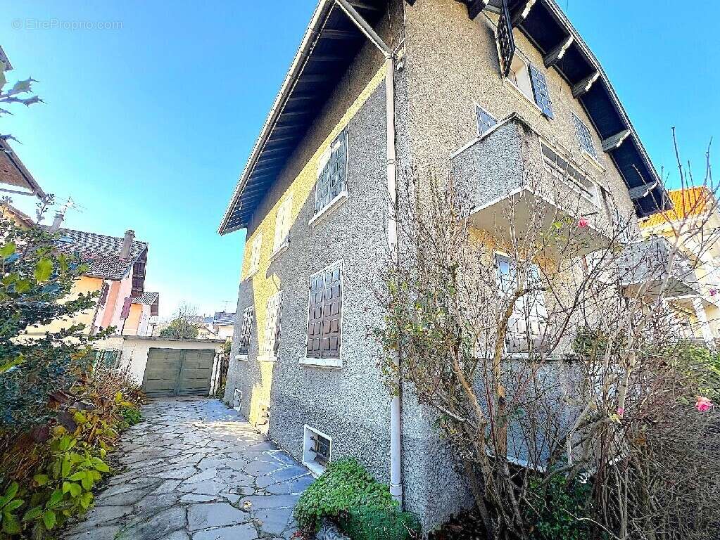 Appartement à MEYTHET