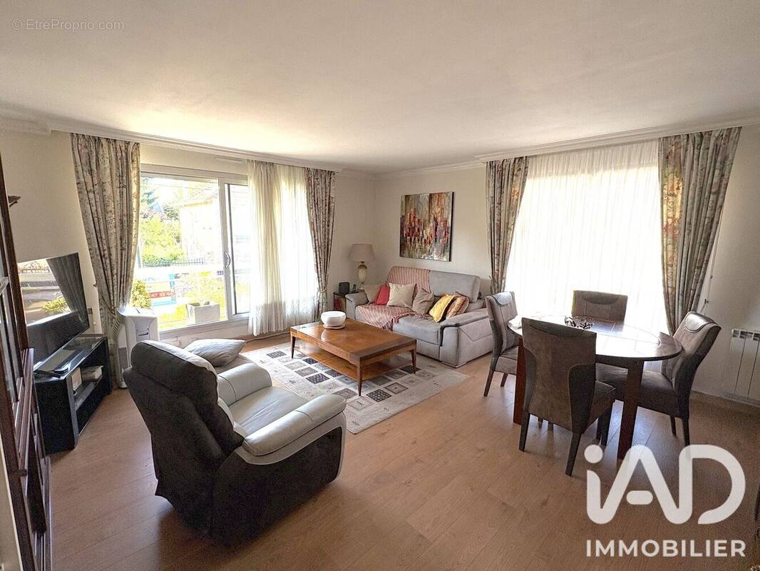 Photo 1 - Appartement à LE RAINCY