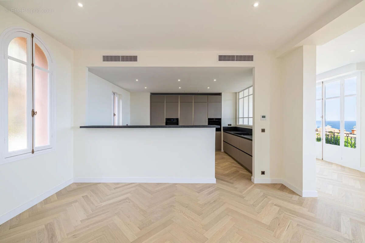 Appartement à BEAULIEU-SUR-MER