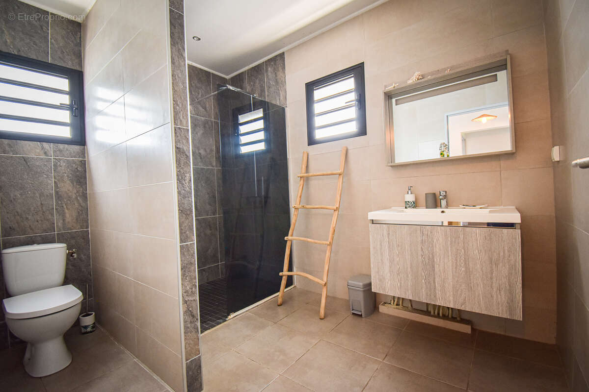 Vente Villa T4 louée - La Saline-les-Bains - photo 6