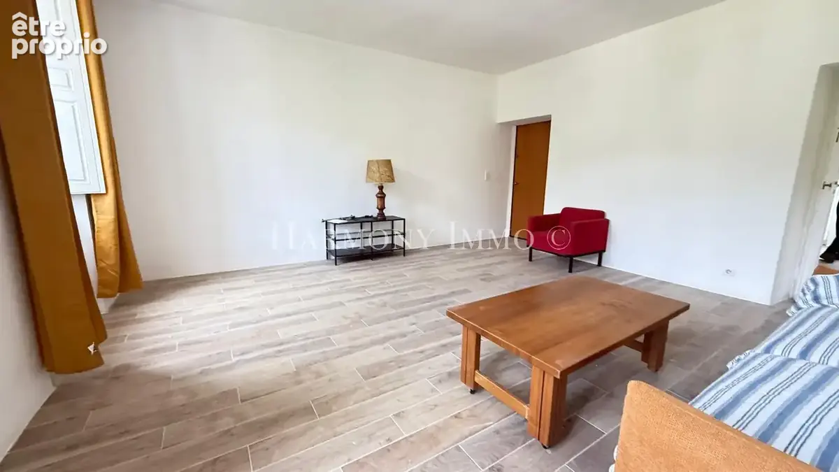 Appartement refait à neuf dans maison de caractère en Corse du Sud - photo 3