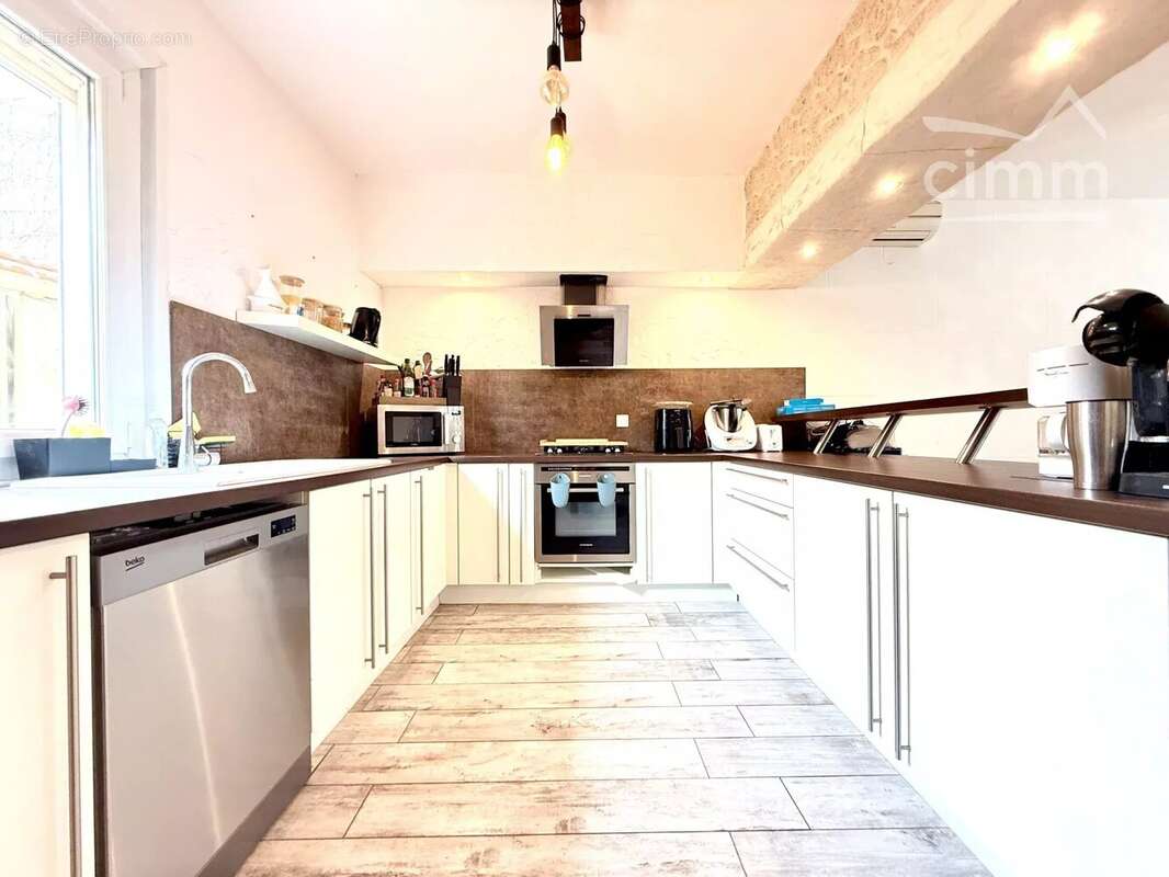 Maison à PORT-SAINT-LOUIS-DU-RHONE