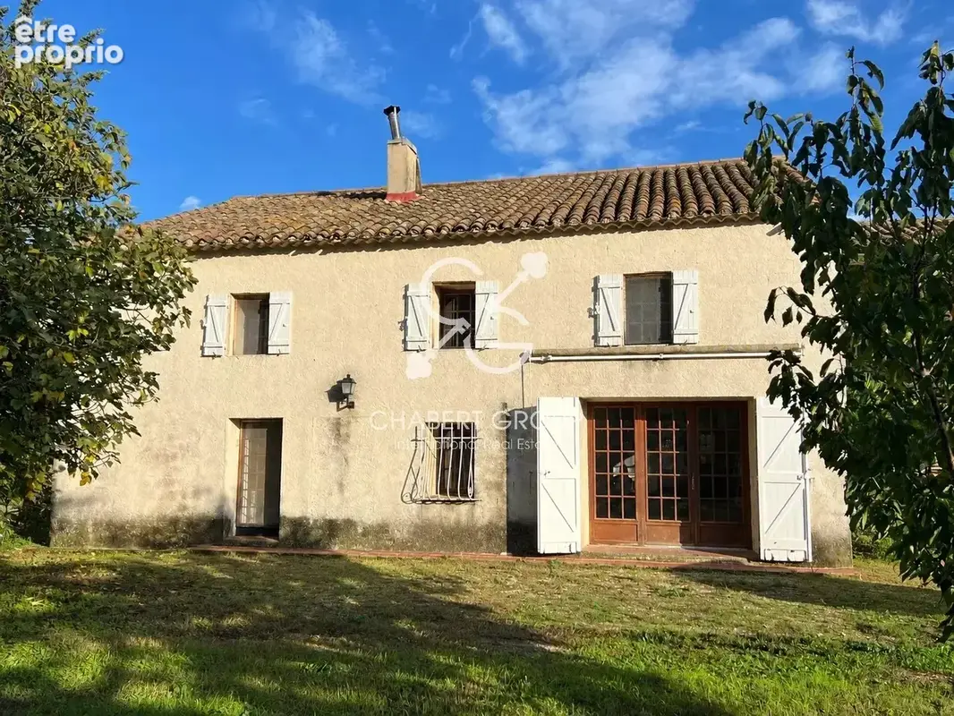 Photo Maison à Senas au prix de 463 000€