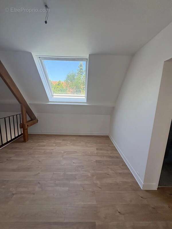 Maison à SAINT-NOM-LA-BRETECHE