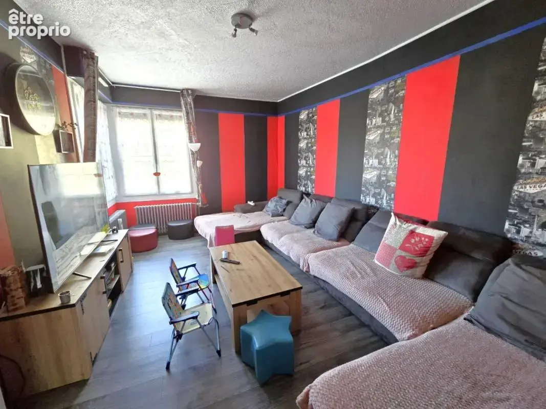 HIRSON (02) -  Vente maison avec 6 chambres , garage  et jardin  - photo 5