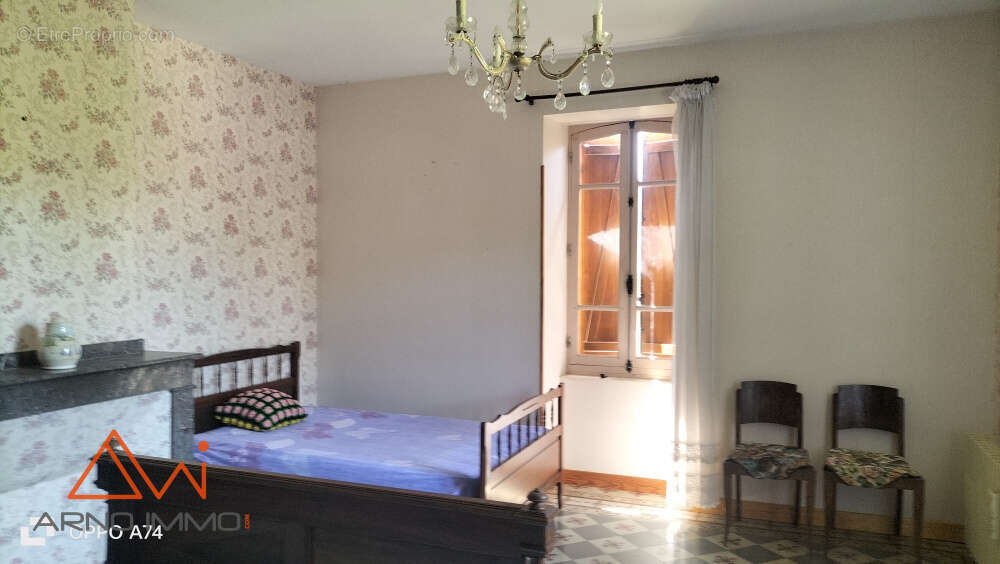 Maison à CAHUZAC-SUR-VERE