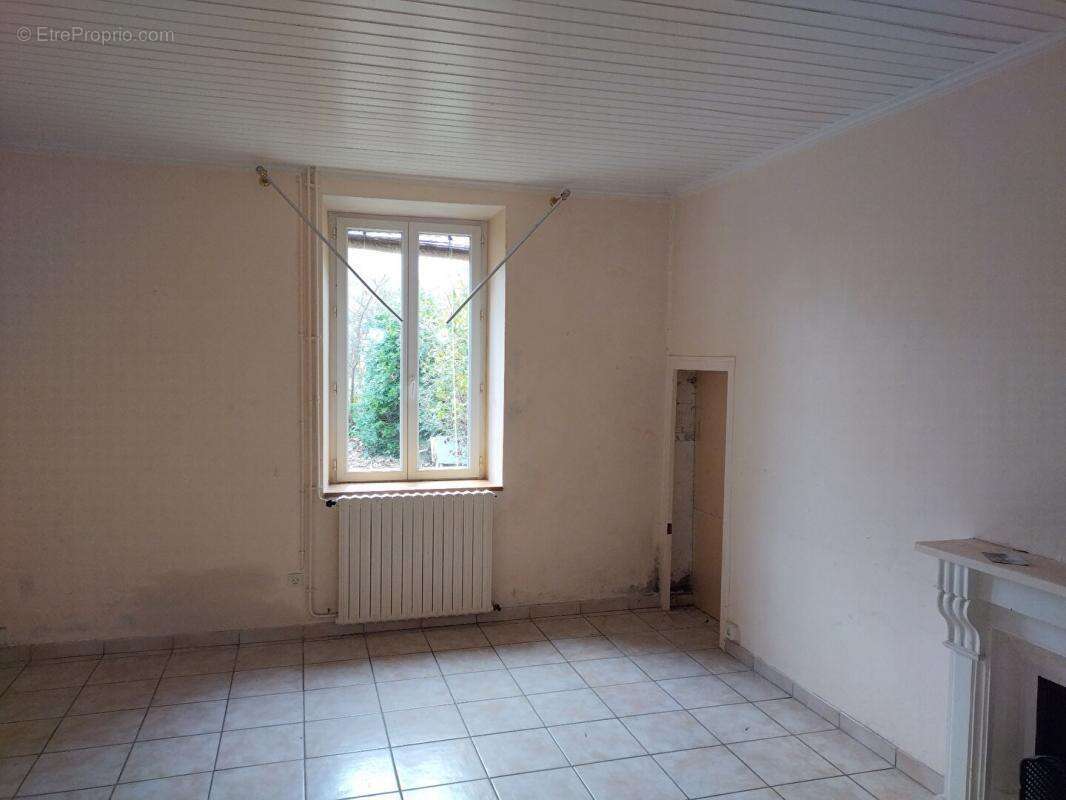 Maison à LA FEUILLEE