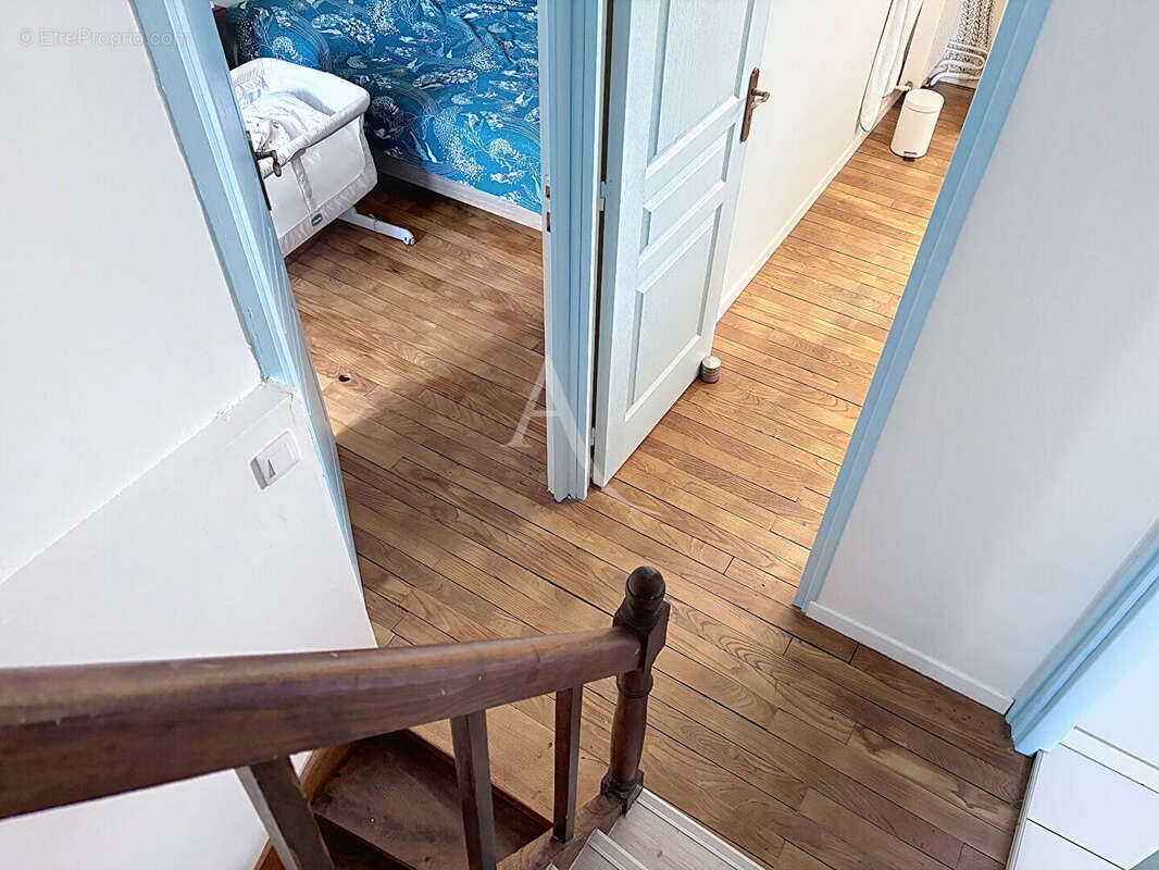 Maison de ville Château-Gontier Sur Mayenne 6 pièce(s) 123 m2 - photo 6