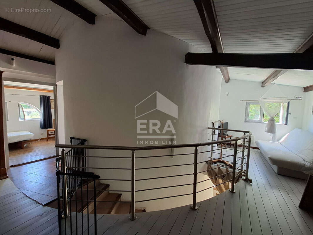 Maison à ROQUEVAIRE