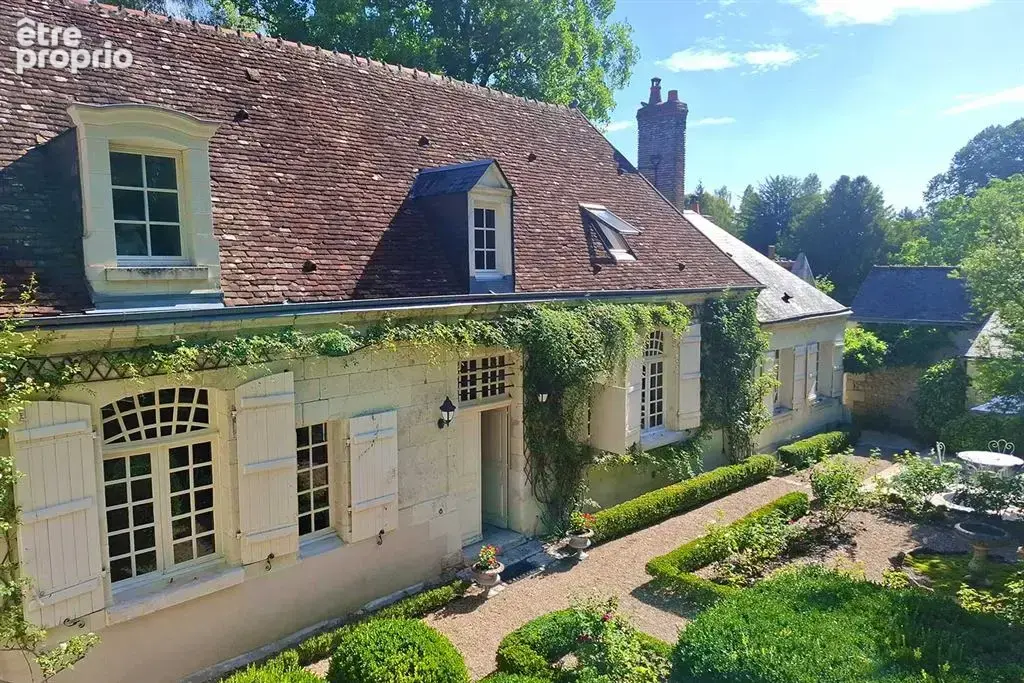 Centre-Val de Loire – Athée-sur-Cher (37270), Indre-et-Loire, près de Tours – Maison de maître de 230 m², 5 chambres, parc de 2, - photo 5