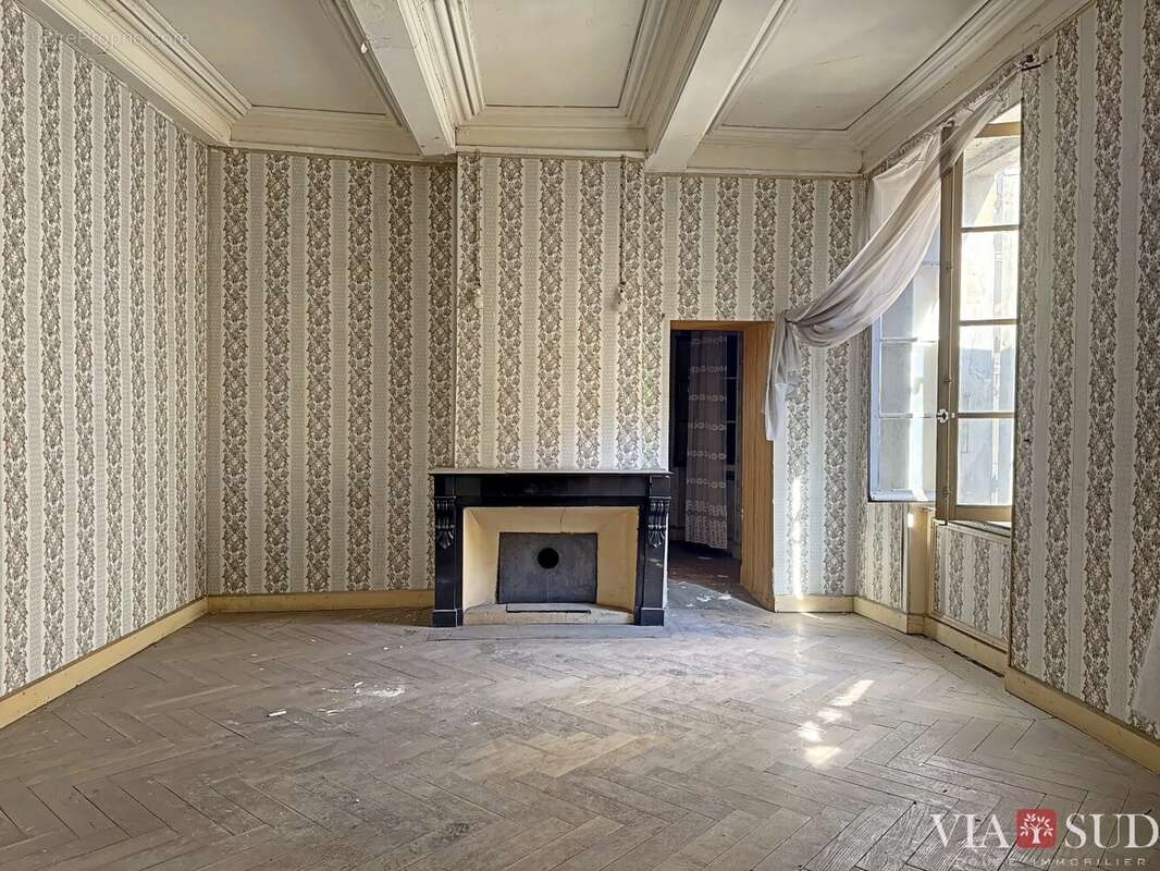 Maison à NISSAN-LEZ-ENSERUNE