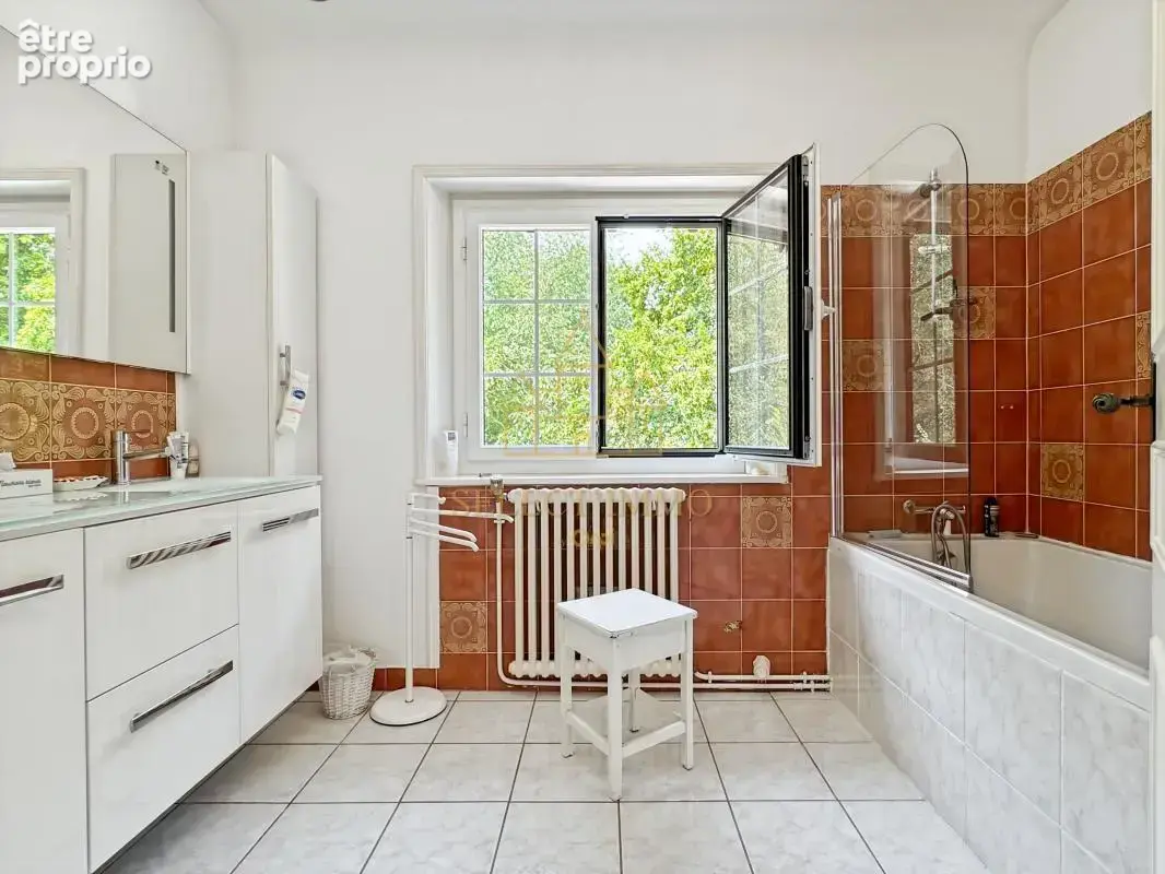 Maison À Vendre avec piscine - proche Évreux - photo 11