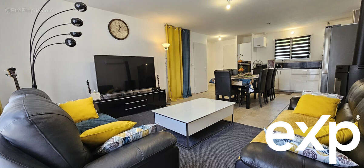 Maison à SAINT-SEURIN-SUR-L'ISLE